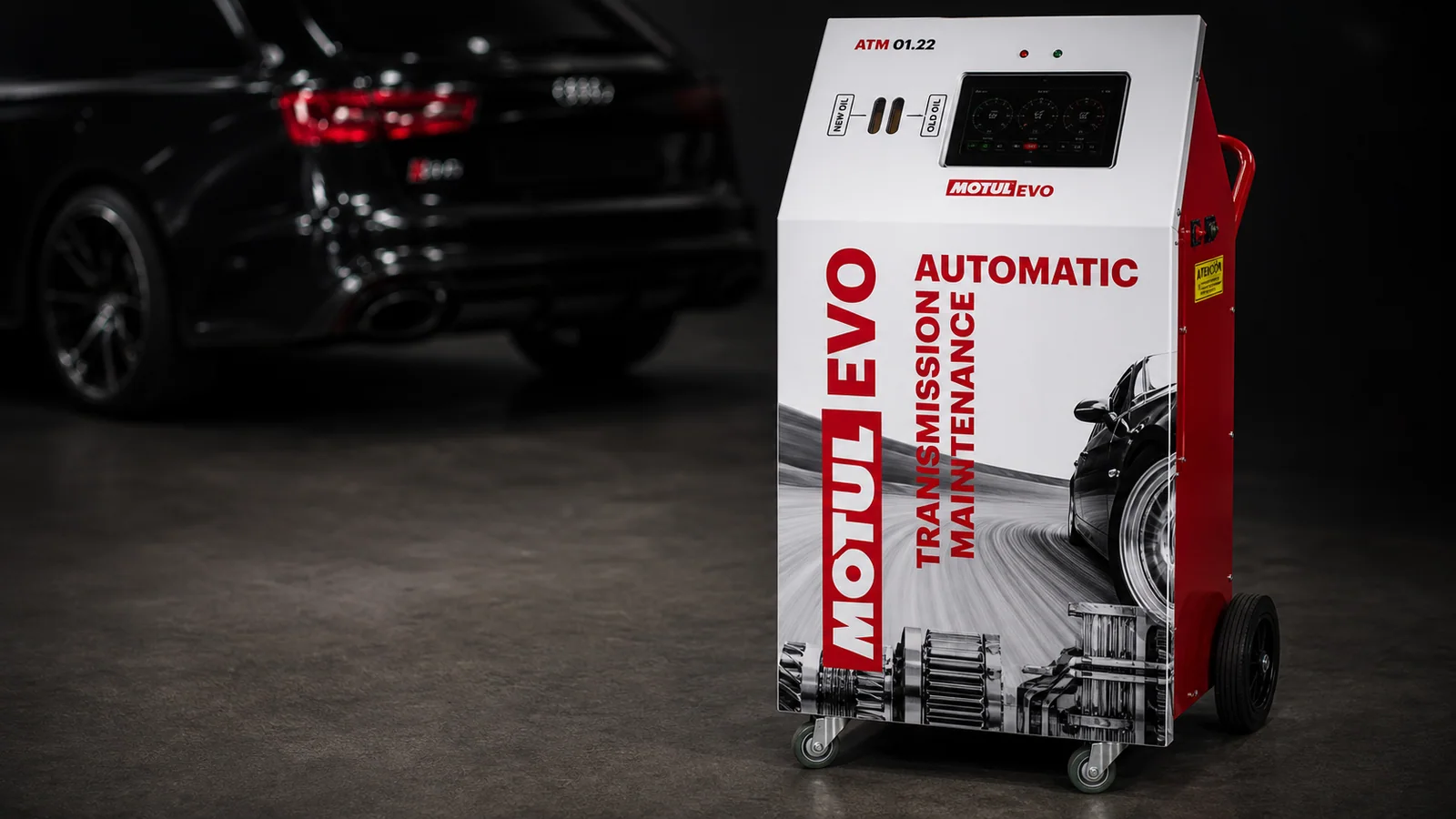 Máquina MotulEVO para mantenimiento de cajas automáticas en el taller Real Motors